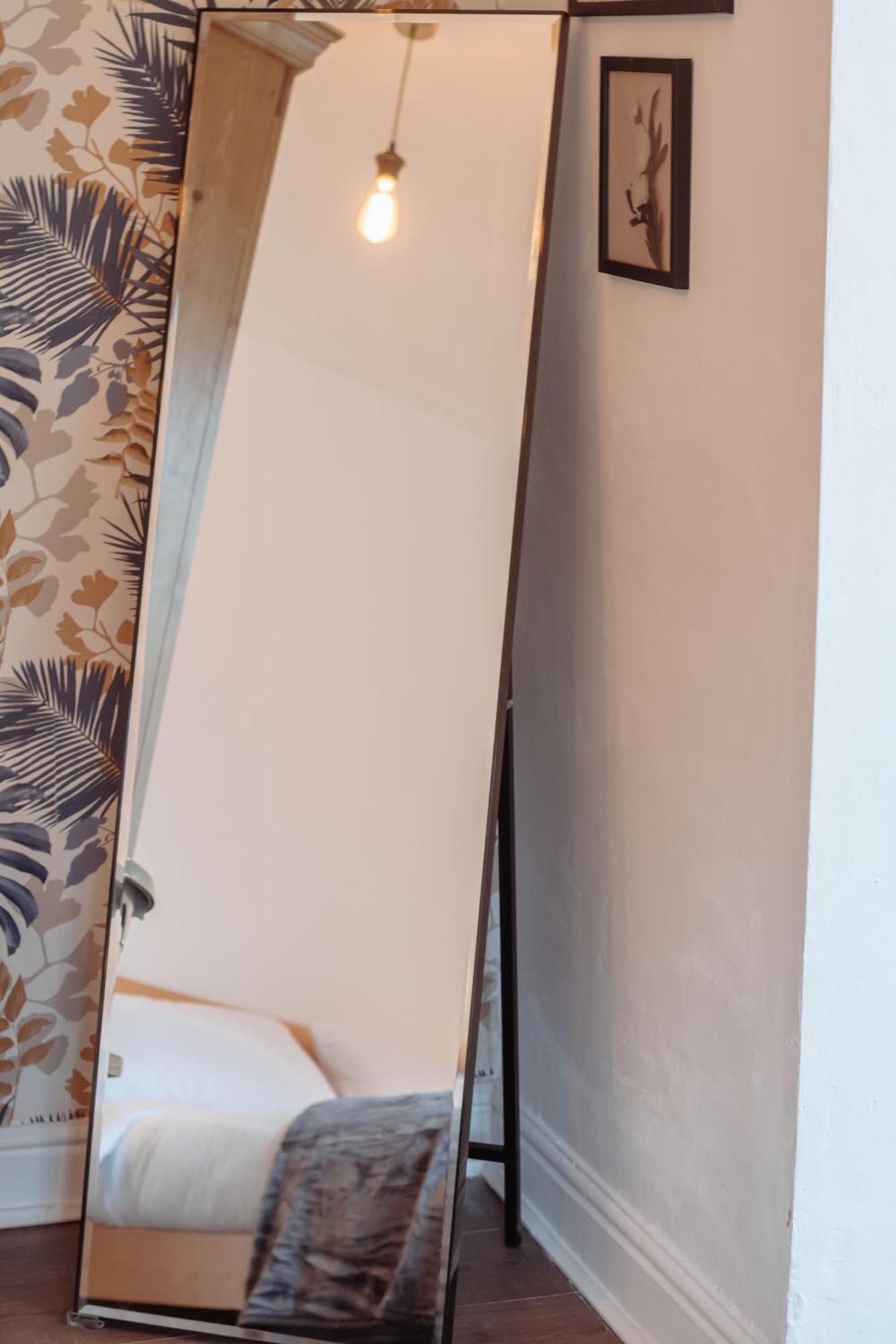 Appartamento Spacious Flat With Free Parking Harrogate Esterno foto